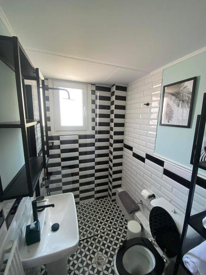 Snd Rentals -Boutique Apartments كوزاني المظهر الخارجي الصورة
